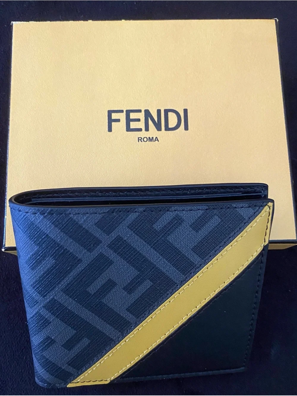 Fendi Men’s Bifold Wallet New With Original Box And Dust Bag